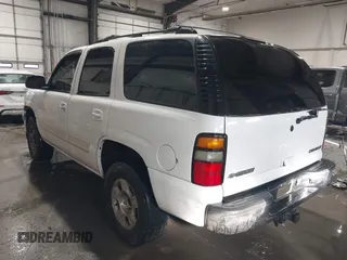 2005 Chevrolet Tahoe Z71 z VIN 1GNEK13TX5R139378, wystawiony jako IAAI lot #41267070 z przebiegiem 229 243 mil mil oraz . Historia ofert i sprzedaży dostępna na DreamBid. Obrazek 3.
