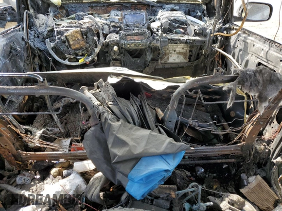 2007 Toyota Prius with VIN JTDKB20U673234573, listed as a Copart auction lot 51957025 with 0 mi miles and Non Repairable. Bid and sale history available at carsss.com. Image 8.