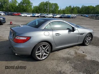 2015 Mercedes-Benz SLK 250 with VIN WDDPK4HA1FF106580, listed as a Copart auction lot 57462625 with 37,971 mi miles and Salvage title. Bid and sale history available at DreamBid. Image 3.