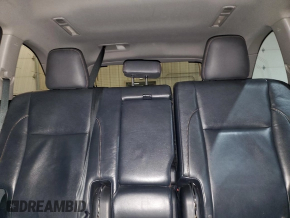 2014 Toyota Highlander XLE z VIN 5TDJKRFH7ES043965, wystawiony jako Copart lot #88438325 z przebiegiem 283 314 mil mil oraz Szkoda całkowita • Salvage title. Historia ofert i sprzedaży dostępna na DreamBid. Obrazek 10.
