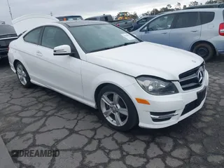 2015 Mercedes-Benz C-Class C 250 with VIN WDDGJ4HB0FG434661, listed as a IAAI auction lot 41766076 with 92,985 mi miles. Bid and sale history available at carsss.com. Image 1.