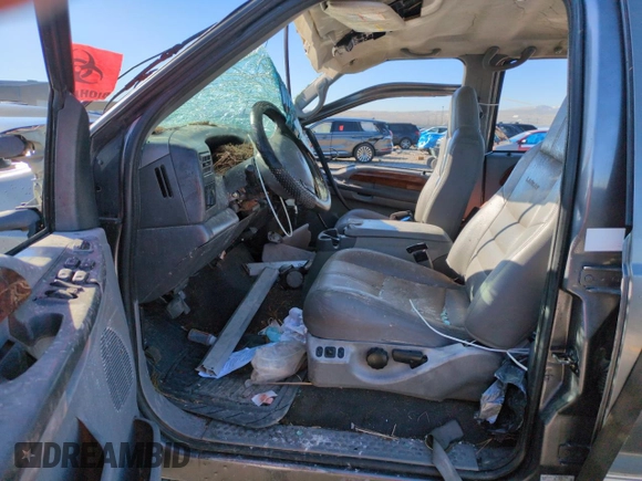 2002 Ford F-250 XL z VIN 1FTNW21F72EA24675, wystawiony jako Copart lot #50554575 z przebiegiem Nie podano mil oraz Nie do naprawy • Non repairable. Historia ofert i sprzedaży dostępna na DreamBid. Obrazek 7.