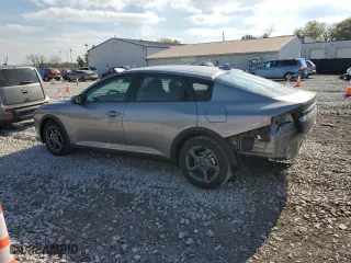2025 Kia K4 LXS with VIN 3KPFT4DE3SE009753, listed as a Copart auction lot 77981004 with 611 mi miles and Salvage Title. Bid and sale history available at carsss.com. Image 2.