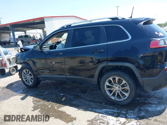 2019 Jeep Cherokee Latitude Plus z VIN 1C4PJMLB5KD474859, wystawiony jako IAAI lot #41990780 z przebiegiem 159 482 mil mil oraz . Historia ofert i sprzedaży dostępna na DreamBid. Obrazek 14.