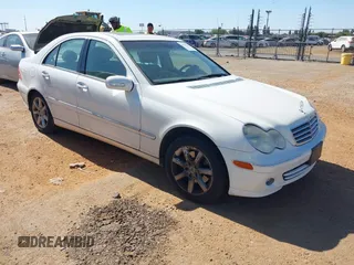 2006 Mercedes-Benz C 280 Luxury с VIN WDBRF54H06F832784, выставлен на аукционе IAAI как лот 42702556 с пробегом 143 100 миль миль и . История ставок и продаж доступна на DreamBid. Изображение 1.