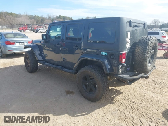 2017 Jeep Wrangler Unlimited Sahara with VIN 1C4BJWEG6HL735431, listed as a IAAI auction lot 41700357 with 100,035 mi miles. Bid and sale history available at carsss.com. Image 3.