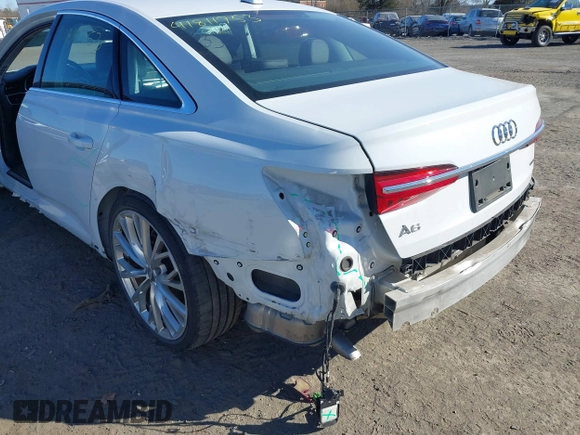 2019 Audi A6 Prestige with VIN WAUM2AF22KN044384, listed as a IAAI auction lot 41811753 with 38,602 mi miles and . Bid and sale history available at DreamBid. Image 20.