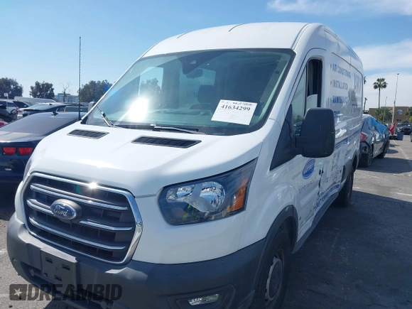 2020 Ford Transit Cargo z VIN 1FTBR1C83LKB11124, wystawiony jako IAAI lot #41634299 z przebiegiem 80 802 mil mil oraz . Historia ofert i sprzedaży dostępna na DreamBid. Obrazek 17.