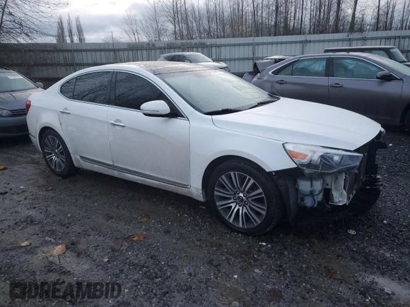 2014 Kia Cadenza Premium with VIN KNALN4D70E5127125, listed as a Copart auction lot 81366724 with 221,729 mi miles and Clean Title. Bid and sale history available at carsss.com. Image 4.