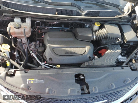 2020 Chrysler Pacifica Touring L with VIN 2C4RC1BG5LR124953, listed as a Copart auction lot 59874695 with 67,855 mi miles and Salvage title. Bid and sale history available at DreamBid. Image 12.