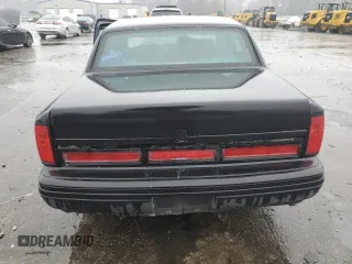 1997 Lincoln Town Car Executive z VIN 1LNLM81W7VY720905, wystawiony jako Copart lot #85910534 z przebiegiem Nie podano mil oraz Szkoda całkowita • Salvage title. Historia ofert i sprzedaży dostępna na DreamBid. Obrazek 6.
