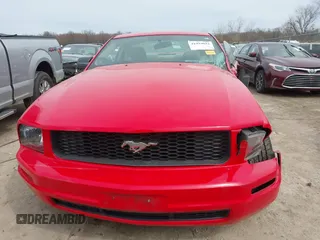 2005 Ford Mustang Deluxe with VIN 1ZVFT80N755161724, listed as a IAAI auction lot 41994894 with 104,917 mi miles. Bid and sale history available at carsss.com. Image 12.