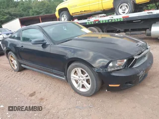 2012 Ford Mustang Premium с VIN 1ZVBP8AM6C5233888, выставлен на аукционе IAAI как лот 42714667 с пробегом 153 219 миль миль и . История ставок и продаж доступна на DreamBid. Изображение 1.