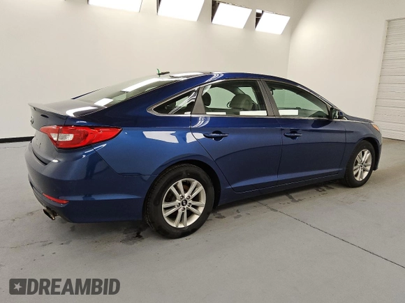 2017 Hyundai Sonata SE z VIN 5NPE24AF8HH481091, wystawiony jako Copart lot #57140915 z przebiegiem 71 033 mil mil oraz Czysty tytuł • Clean title. Historia ofert i sprzedaży dostępna na DreamBid. Obrazek 3.
