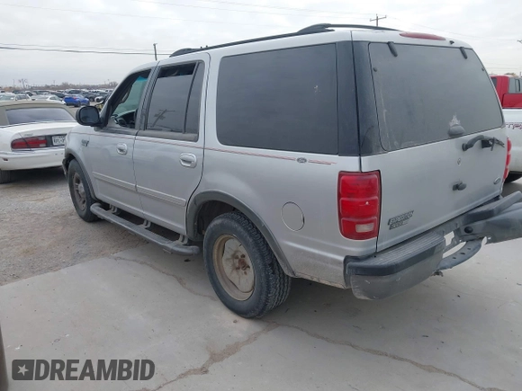 2000 Ford Expedition XLT with VIN 1FMRU15L6YLA28461, listed as a IAAI auction lot 41385530 with 1 mi miles. Bid and sale history available at carsss.com. Image 3.