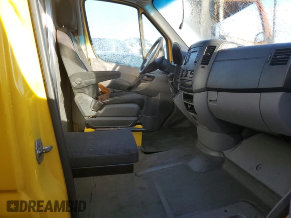 2014 Freightliner Sprinter with VIN WDYPE8DB6E5848909, listed as a Copart auction lot 82873464 with Not Provided miles and Salvage Title. Bid and sale history available at DreamBid. Image 10.