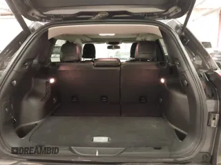 2018 Jeep Cherokee Limited with VIN 1C4PJMDX7JD535623, listed as a IAAI auction lot 41824338 with 99,992 mi miles. Bid and sale history available at carsss.com. Image 18.