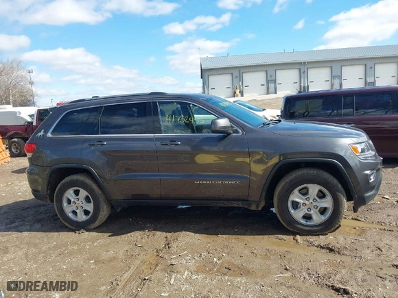 2015 Jeep Grand Cherokee Laredo with VIN 1C4RJFAG2FC133806, listed as a IAAI auction lot 41732455 with 67,955 mi miles. Bid and sale history available at carsss.com. Image 14.