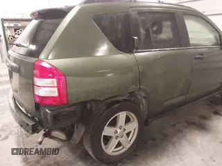 2007 Jeep Compass Sport with VIN 1J8FT47W77D221755, listed as a IAAI auction lot 41826458 with 205,072 mi miles. Bid and sale history available at carsss.com. Image 6.