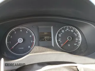 2014 Volkswagen Jetta SE z VIN 3VWD17AJXEM374051, wystawiony jako Copart lot #50261485 z przebiegiem 138 282 mil mil oraz Szkoda całkowita • Salvage title. Historia ofert i sprzedaży dostępna na DreamBid. Obrazek 9.