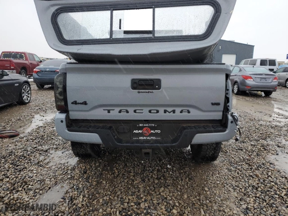 2019 Toyota Tacoma 4WD SR with VIN 3TMCZ5AN0KM222807, listed as a Copart auction lot 80084404 with 71,593 mi miles and Salvage Title. Bid and sale history available at carsss.com. Image 6.