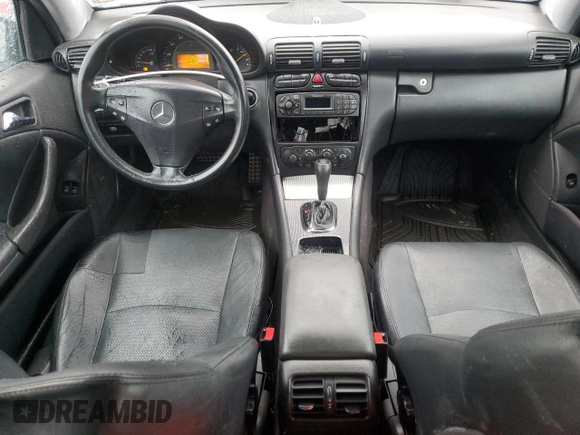 2002 Mercedes-Benz C 230/260/280/320 with VIN WDBRN47J32A299381, listed as a Copart auction lot 84568814 with 189,384 mi miles and Clean Title. Bid and sale history available at DreamBid. Image 8.