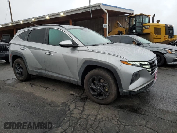 2023 Hyundai Tucson SEL z VIN 5NMJBCAE1PH195028, wystawiony jako Copart lot #53737085 z przebiegiem 61 640 mil mil oraz Szkoda całkowita • Salvage title. Historia ofert i sprzedaży dostępna na DreamBid. Obrazek 4.