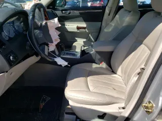 2006 Chrysler 300 C with VIN 2C3KK63H26H350875, listed as a Copart auction lot 48354494 with 81,094 mi miles and Clean Title. Bid and sale history available at carsss.com. Image 7.