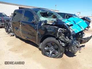 2019 Ram 1500 Big Horn z VIN 1C6RREFTXKN518223, wystawiony jako IAAI lot #41674019 z przebiegiem Nie podano mil oraz . Historia ofert i sprzedaży dostępna na DreamBid. Obrazek 1.