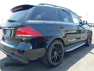 2018 Mercedes-Benz GLE 63 S AMG with VIN 4JGDA7FB3JB035472, listed as a IAAI auction lot 42170871 with 23,183 mi miles and . Bid and sale history available at DreamBid. Image 4.