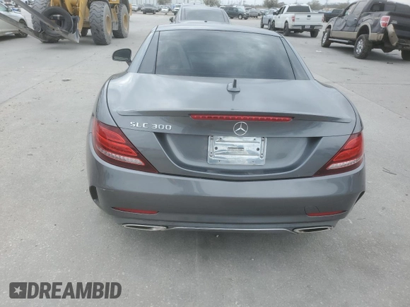 2017 Mercedes-Benz SLC 300 z VIN WDDPK3JA3HF137269, wystawiony jako Copart lot #45907695 z przebiegiem 80 308 mil mil oraz Szkoda całkowita • Salvage title. Historia ofert i sprzedaży dostępna na DreamBid. Obrazek 6.