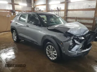 2024 Chevrolet TrailBlazer LS with VIN KL79MNSL5RB190683, listed as a Copart auction lot 82600314 with 4,148 mi miles and Salvage Title. Bid and sale history available at DreamBid. Image 4.