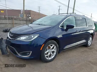 2018 Chrysler Pacifica Touring L with VIN 2C4RC1BG8JR271328, listed as a IAAI auction lot 41961546 with 84,740 mi miles and . Bid and sale history available at DreamBid. Image 2.