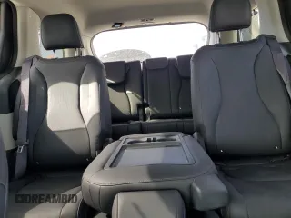 2024 Kia Carnival EX with VIN KNDNC5H34R6432769, listed as a Copart auction lot 49390065 with 11,523 mi miles and Salvage Title. Bid and sale history available at DreamBid. Image 10.