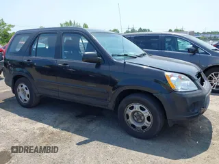 2006 Honda CR-V LX z VIN JHLRD785X6C031898, wystawiony jako IAAI lot #42413825 z przebiegiem 236 347 mil mil oraz . Historia ofert i sprzedaży dostępna na DreamBid. Obrazek 1.