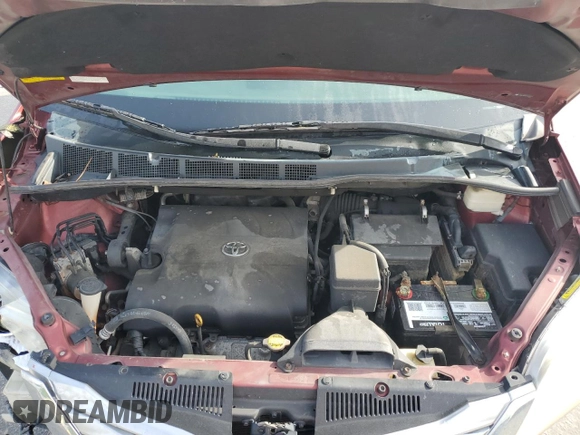 2011 Toyota Sienna XLE with VIN 5TDDK3DCXBS024257, listed as a Copart auction lot 60667145 with 283,609 mi miles and Salvage title. Bid and sale history available at DreamBid. Image 12.