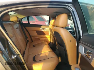 2015 Jaguar XF V6 Portfolio with VIN SAJWA0F76F8U59802, listed as a Copart auction lot 77198104 with 98,859 mi miles and Clean Title. Bid and sale history available at carsss.com. Image 10.