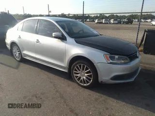 2011 Volkswagen Jetta SE с VIN 3VWDX7AJ6BM368337, выставлен на аукционе IAAI как лот 42460146 с пробегом 165 689 миль миль и . История ставок и продаж доступна на DreamBid. Изображение 1.