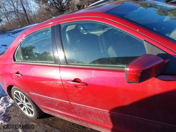 2008 Ford Fusion SE with VIN 3FAHP07168R158101, listed as a IAAI auction lot 41369022 with 1 mi miles. Bid and sale history available at carsss.com. Image 12.