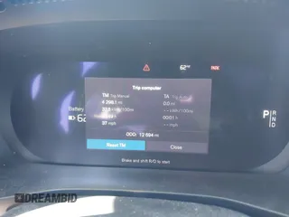 2024 Volvo XC40 Plus z VIN YV4ER3XL5R2273804, wystawiony jako IAAI lot #42046244 z przebiegiem 12 694 mil mil oraz . Historia ofert i sprzedaży dostępna na DreamBid. Obrazek 7.