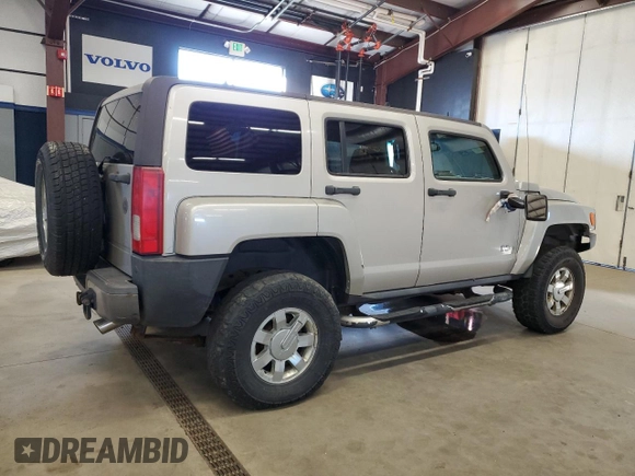 2006 Hummer H3 with VIN 5GTDN136268194770, listed as a Copart auction lot 88090405 with 230,819 mi miles and Clean Title. Bid and sale history available at DreamBid. Image 3.