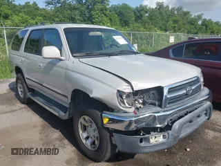 2000 Toyota 4Runner SR5 z VIN JT3GN86R7Y0147680, wystawiony jako IAAI lot #42391870 z przebiegiem 203 349 mil mil oraz . Historia ofert i sprzedaży dostępna na DreamBid. Obrazek 1.