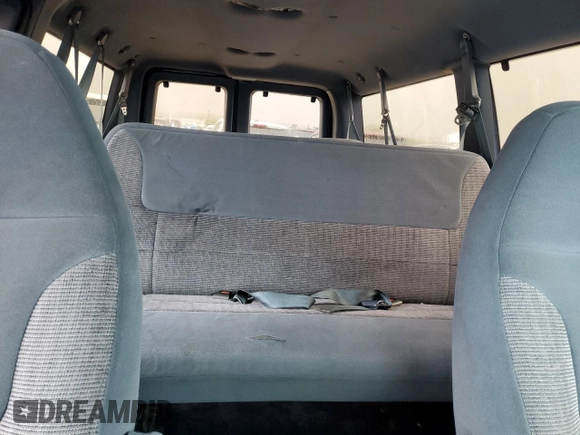 1995 Ford Econoline Cargo z VIN 1FBHE31H4SHA93723, wystawiony jako Copart lot #56571395 z przebiegiem 204 856 mil mil oraz Szkoda całkowita • Salvage title. Historia ofert i sprzedaży dostępna na DreamBid. Obrazek 10.