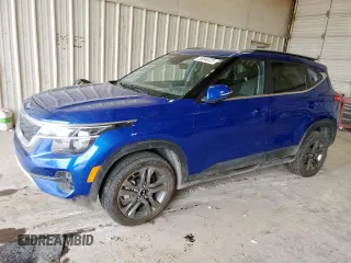 2021 Kia Seltos S z VIN KNDEU2AA7M7227096, wystawiony jako Copart lot #58540325 z przebiegiem 42 322 mil mil oraz Czysty tytuł • Clean title. Historia ofert i sprzedaży dostępna na DreamBid. Obrazek 1.