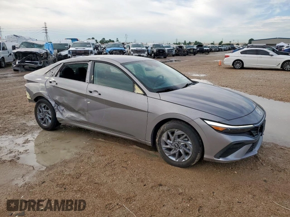2024 Hyundai Elantra SEL with VIN KMHLM4DG5RU693830, listed as a Copart auction lot 56229385 with 23,682 mi miles and Salvage title. Bid and sale history available at DreamBid. Image 4.
