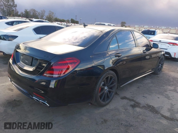 2018 Mercedes-Benz S 63 AMG with VIN WDDUG8JB9JA357139, listed as a IAAI auction lot 41265507 with 41,224 mi miles and . Bid and sale history available at DreamBid. Image 4.