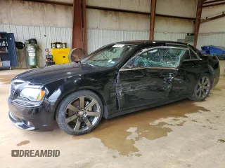 2013 Chrysler 300 SRT-8 z VIN 2C3CCAFJ5DH652791, wystawiony jako Copart lot #55895915 z przebiegiem 146 485 mil mil oraz Szkoda całkowita • Salvage title. Historia ofert i sprzedaży dostępna na DreamBid. Obrazek 1.