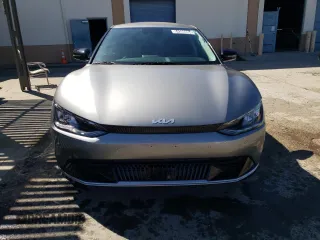 2024 Kia EV6 Light Long Range with VIN KNDC3DLC9R5188440, listed as a Copart auction lot 54380994 with 2,078 mi miles and Clean Title. Bid and sale history available at carsss.com. Image 5.