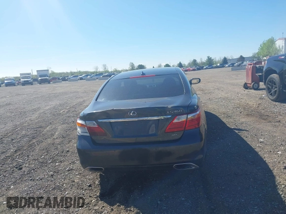 2011 Lexus LS 460 z VIN JTHCL5EF5B5010512, wystawiony jako IAAI lot #42166304 z przebiegiem 184 162 mil mil oraz . Historia ofert i sprzedaży dostępna na DreamBid. Obrazek 16.