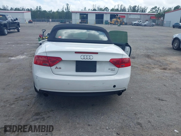 2013 Audi A5 Premium Plus z VIN WAULFAFH0DN013058, wystawiony jako IAAI lot #41951016 z przebiegiem 106 763 mil mil oraz . Historia ofert i sprzedaży dostępna na DreamBid. Obrazek 16.